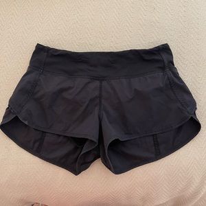 Speed Short with Ruffle
